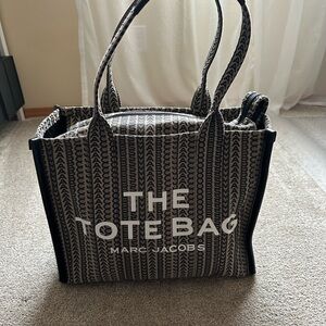 Large Marc Jacobs tote